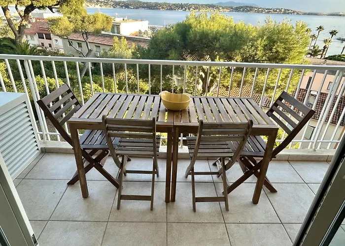 T2 Vue Centre * Bandol